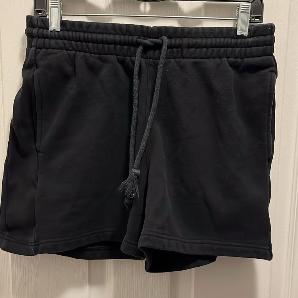 TNA Cozy Fleece Boyfriend Shorts Size M